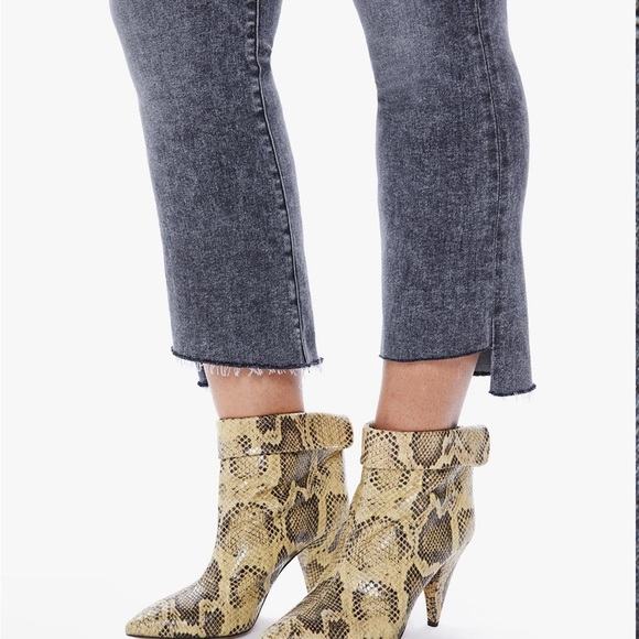 MOTHER The Insider Crop Step Fray in Train Stops Size 25 EUC - Picture 6 of 14